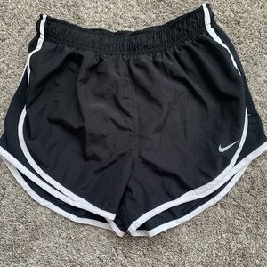Nike shorts size S